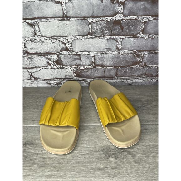 Olukai Pihapiha Gold Leather Beach Slides Casual Sandals Women Sz 40EU/10M US - Picture 13 of 16